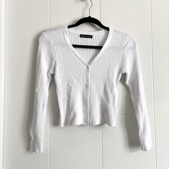 3/$45 White Ribbed Knit Cardigan - Picture 1 of 4